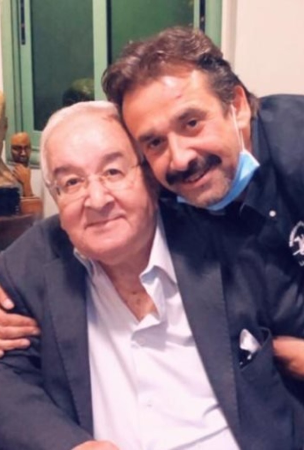 كريم عبدالعزيز ووالده