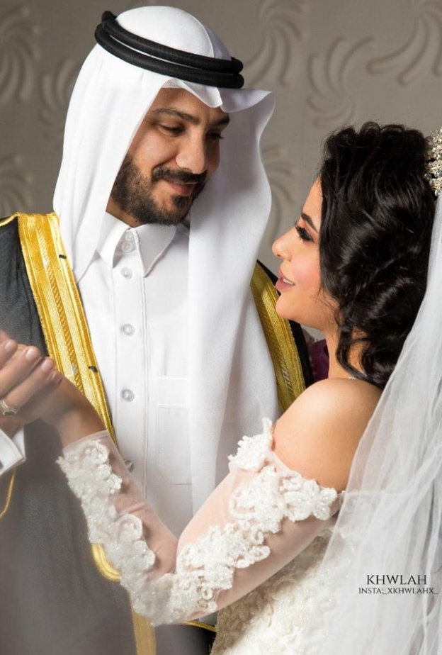  تصوير عروسين بكاميرا المصورة السعودية خوله الهوشان