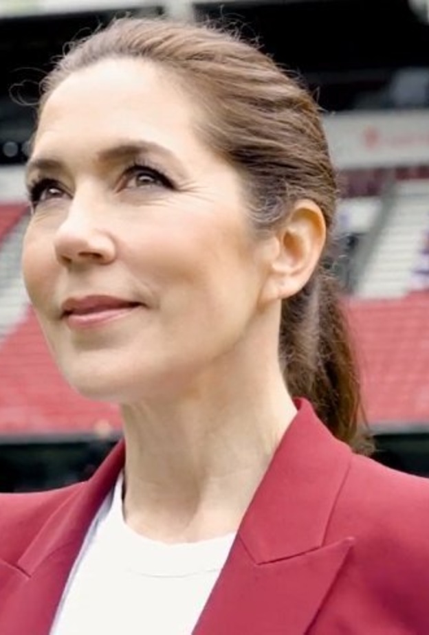 الأميرة ماري توجه رسالة دعم وتشجيع لمنتخب الدنمارك لكرة القدم