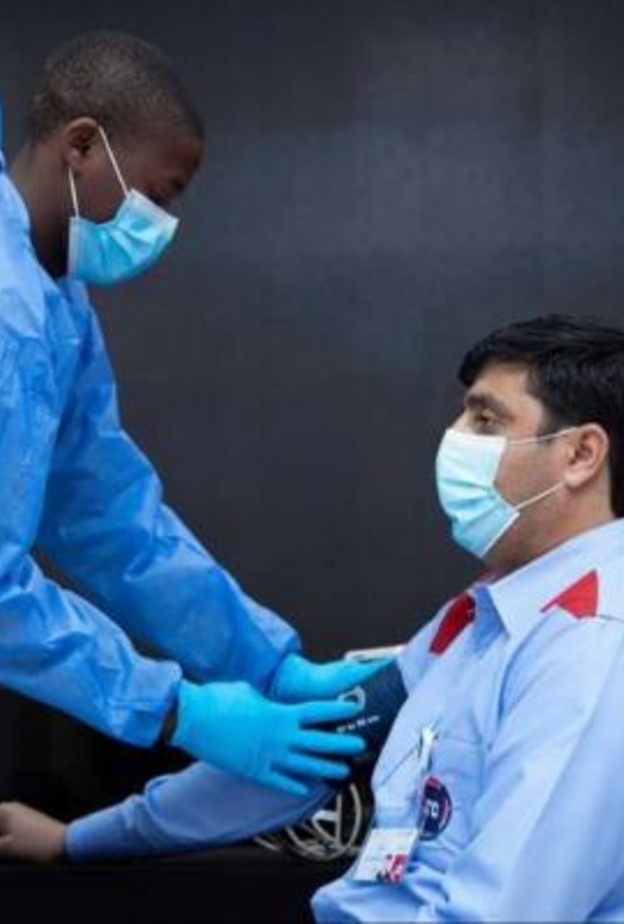 الإمارات تسجل 2154 حالة كورونا جديدة