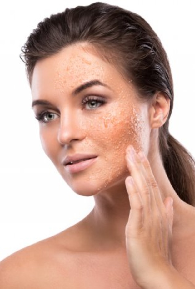  ماسكات السكر لتقشير البشرة ونضارتها