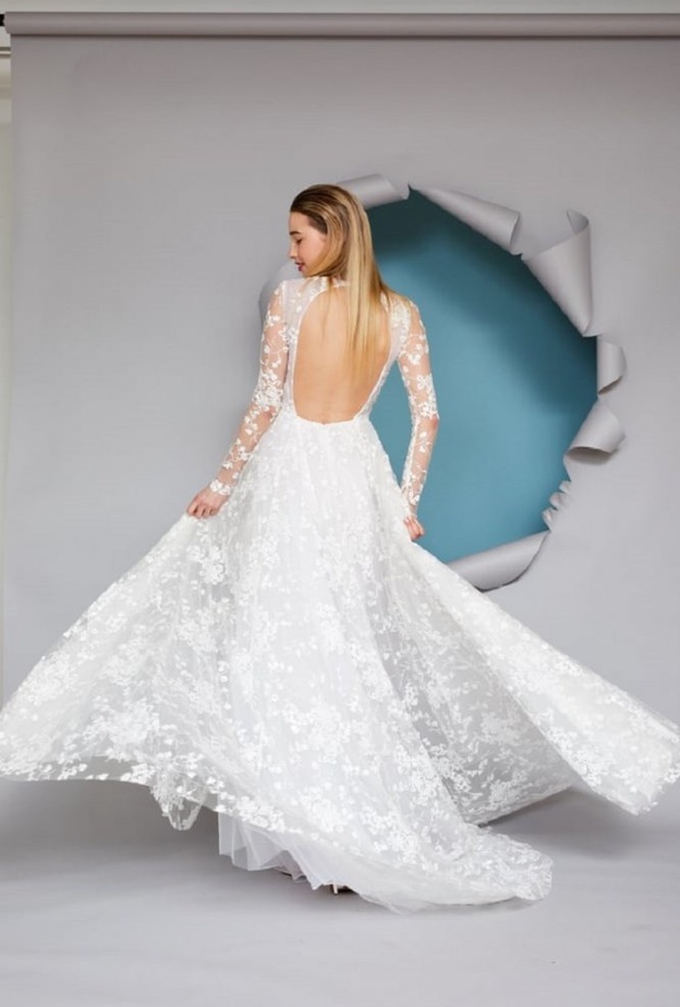 فساتين زفاف مع ظهر مفتوح من gracy accad