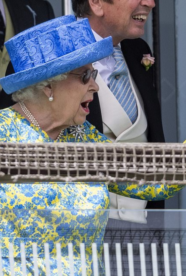 للمرة الرابعة في 75 عاما الملكة تغيب عن سباق إبسوم ديربي