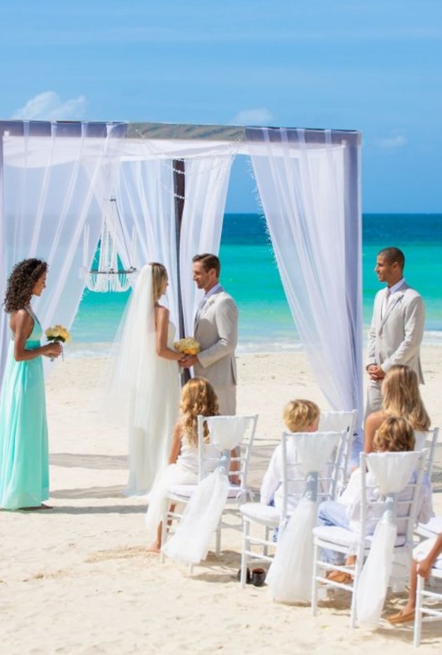 نصائح رائعة للتخطيط لحفل زفاف شاطئي