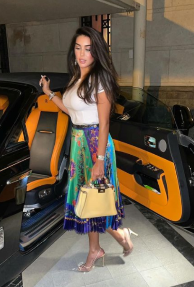 صور أحدث إطلالات ياسمين صبري أنيقة وباهظة الثمن