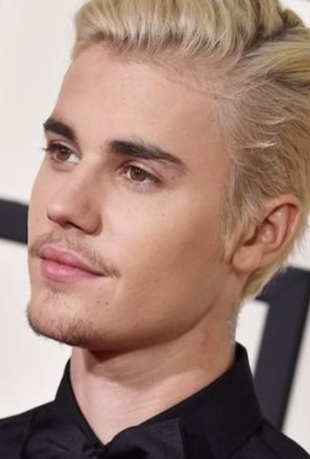 جاستن بيبر Justin Bieber
