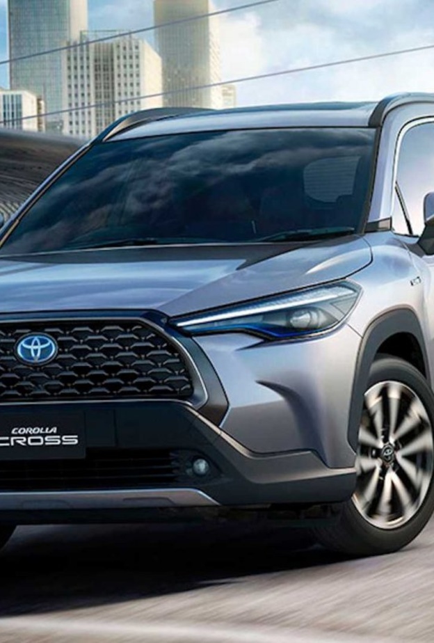 نسخ رباعية وأمامية الدفع من كورولا الجديدة