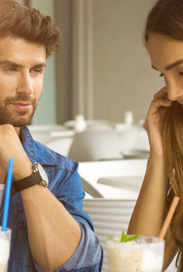 علامات الرجل المخادع في الحب