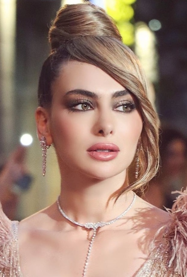 ستيفاني صليبا