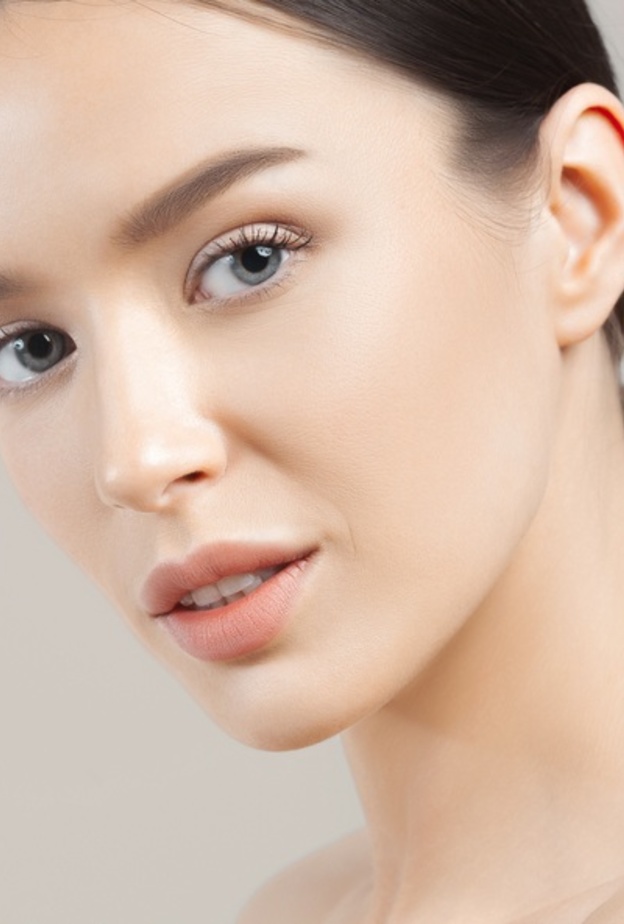 روتين العناية بالبشرة في الإجازة الصيفية