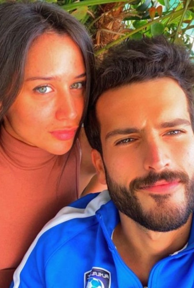 مهند الحمدي وخطيبته