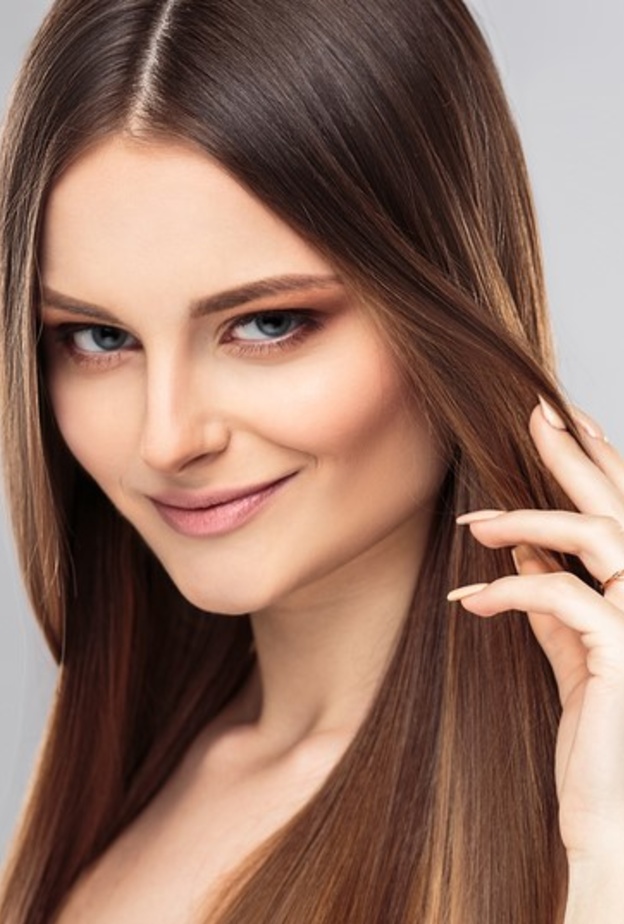  4 خلطات طبيعية بالبيض والزبادي للعناية بالشعر