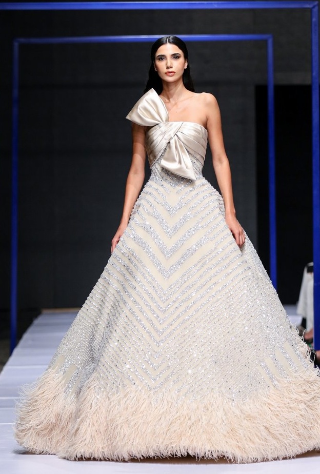 صور مجموعة رامي قاضي لكوتور صيف 2021 التي تحتفي بأعوامه العشرة فيWalk of Cairo