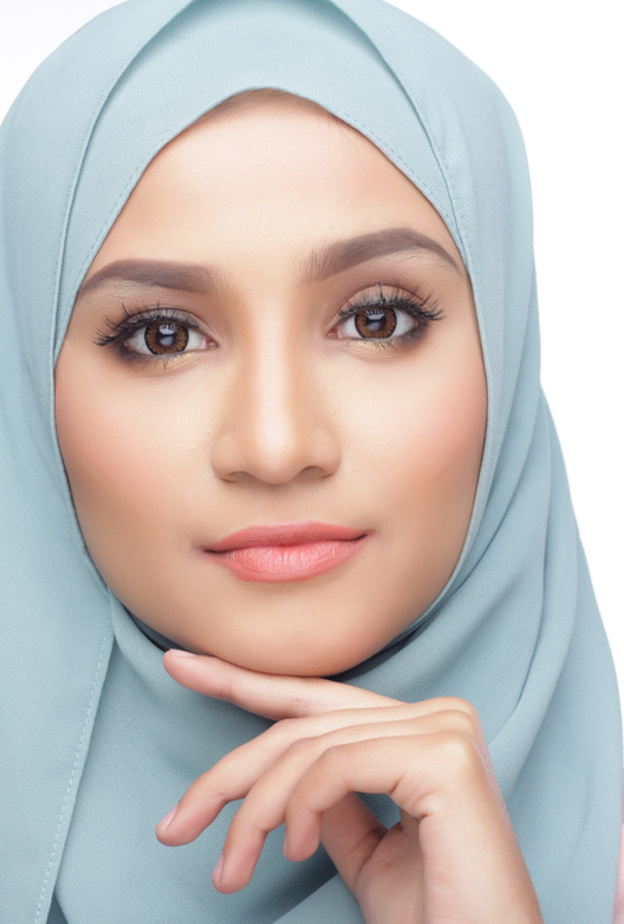 طريقة اخفاء شحوب البشرة للمحجبات بالمكياج