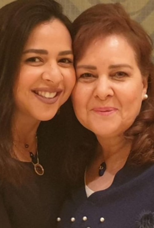 دلال عبد العزيز وابنتها إيمي