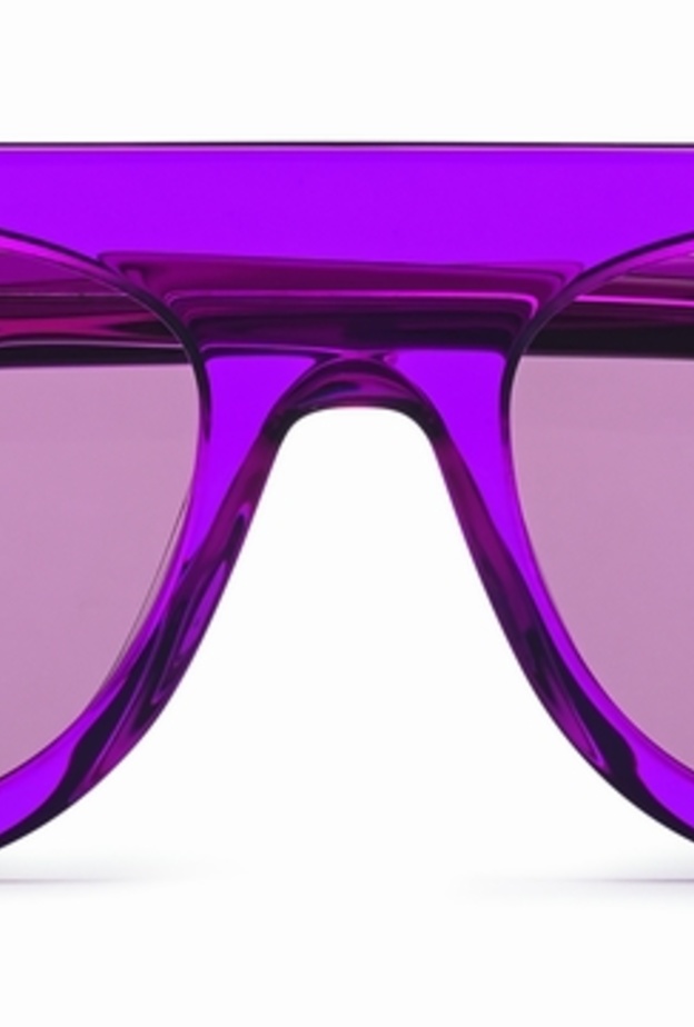 "KARL LAGERFELD" تطرح موديلًا جديدًا  في مجموعة نظارات ربيع وصيف 2021