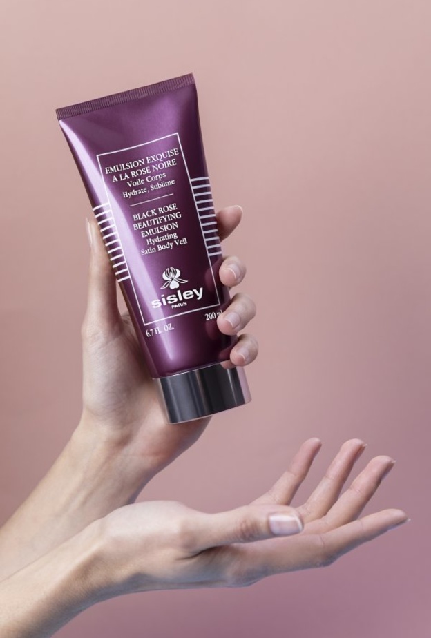 الوردة السوداء مستحلب تحسين البشرة من سيسلي Sisley