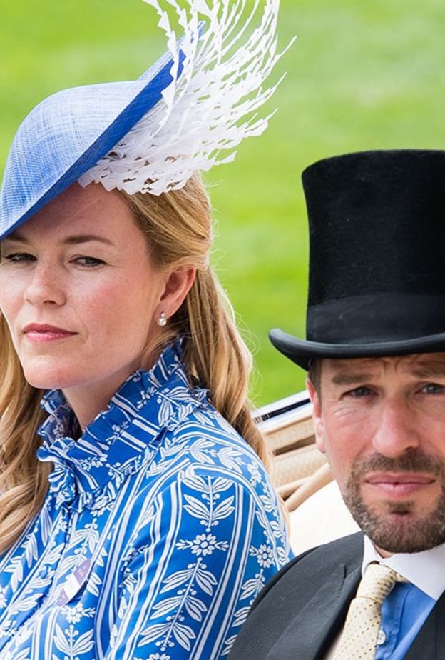 بيتر وأوتوم فيليبس يصدران بيانا مشتركا بعد طلاقهما رسميا