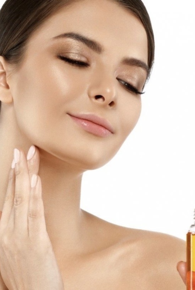 زيت المشمش يساعد على تنقية البشرة