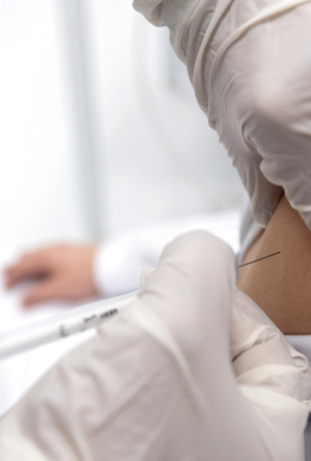 إقبال الأسر في الفجيرة على تطعيم الأطفال بلقاح كورونا