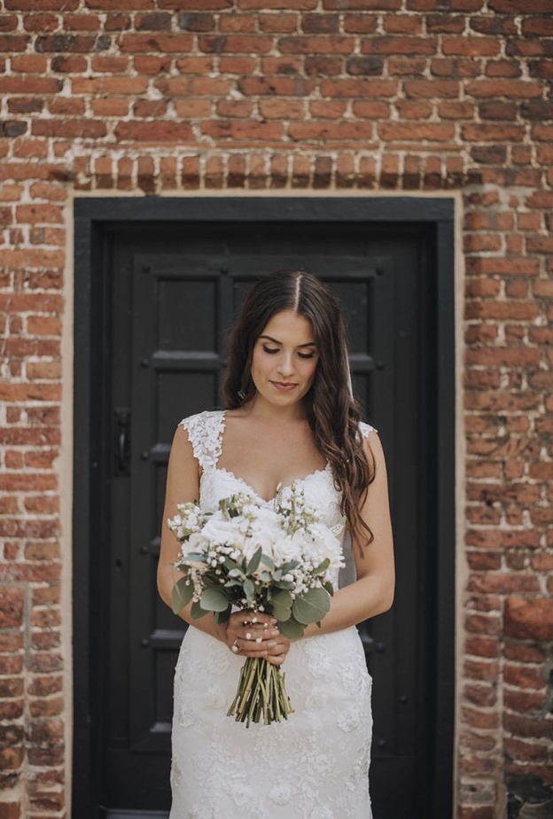 أخطاء يجب أن تتجنبها العروس عند  إختيار فستان الزفاف