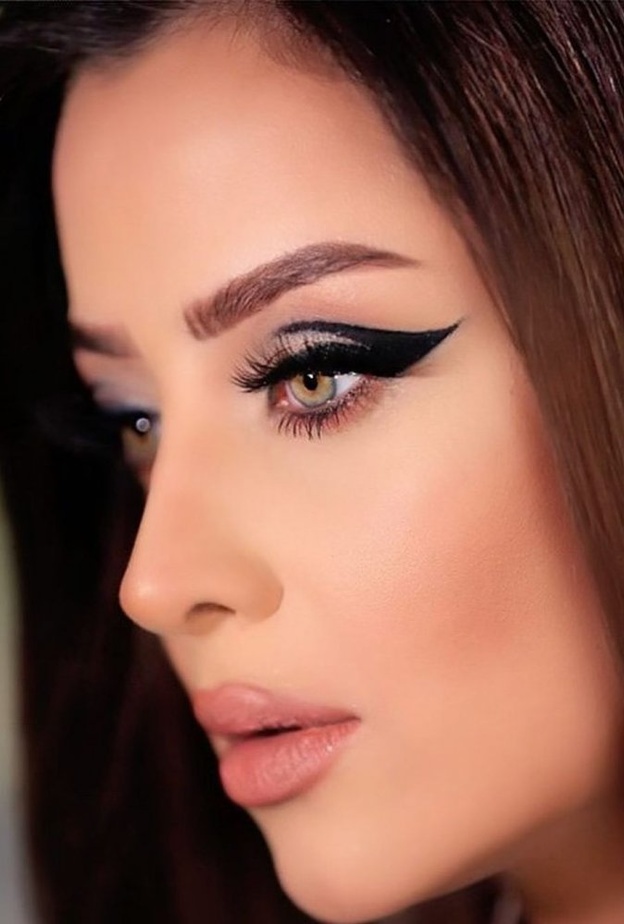  مكياج عصري جذاب بأسلوب رضوى الشربيني