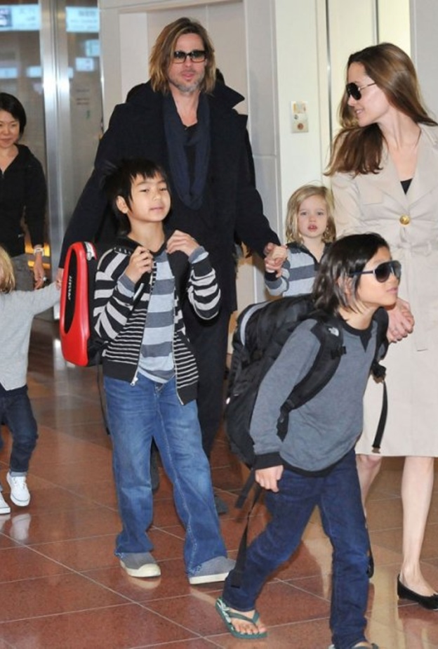 أسرة براد بيت و أنجلينا جولي