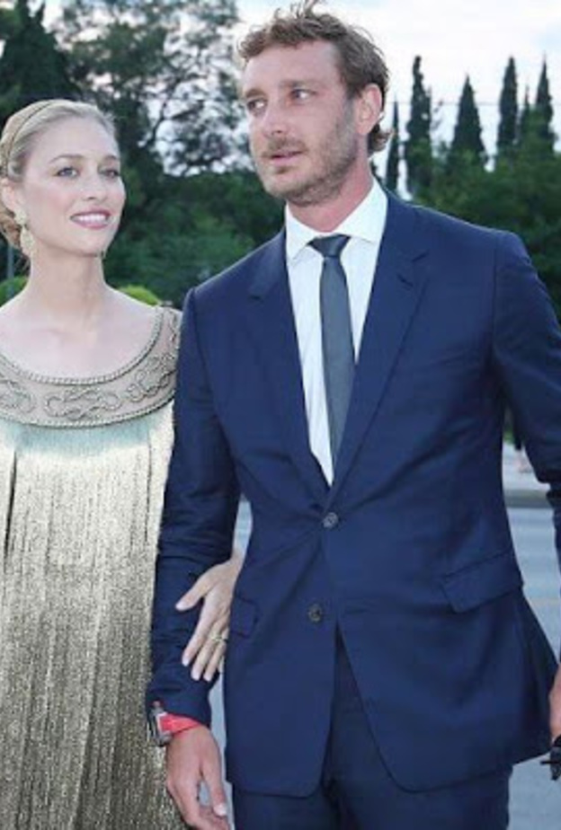 بياتريس بوروميو وبيير كاسيراغي في أحدث عروض أزياء ديور في أثينا