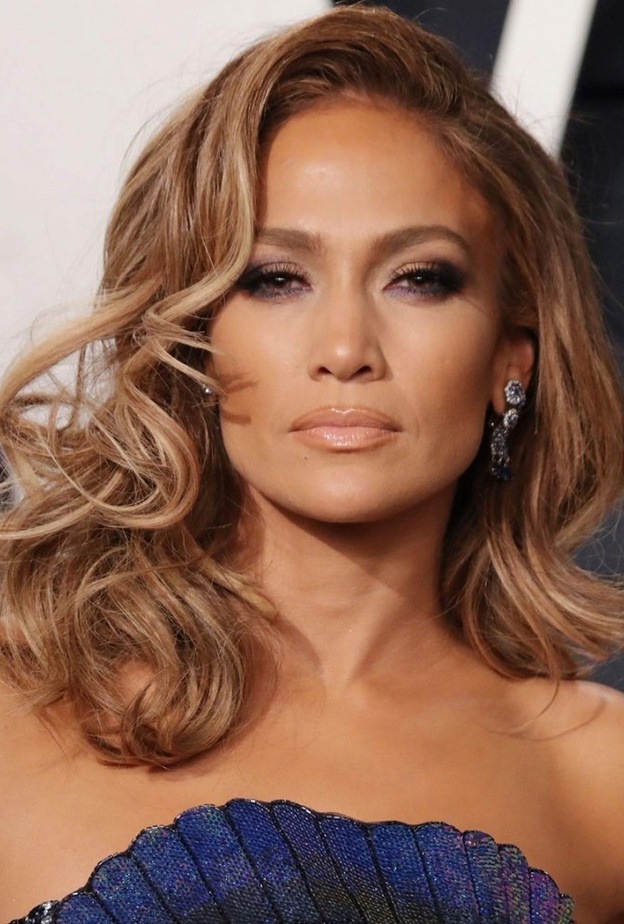  الوان صبغات شعر اللون البني الفاتح من وحي Jennifer Lopez