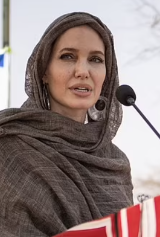 انجلينا جولي