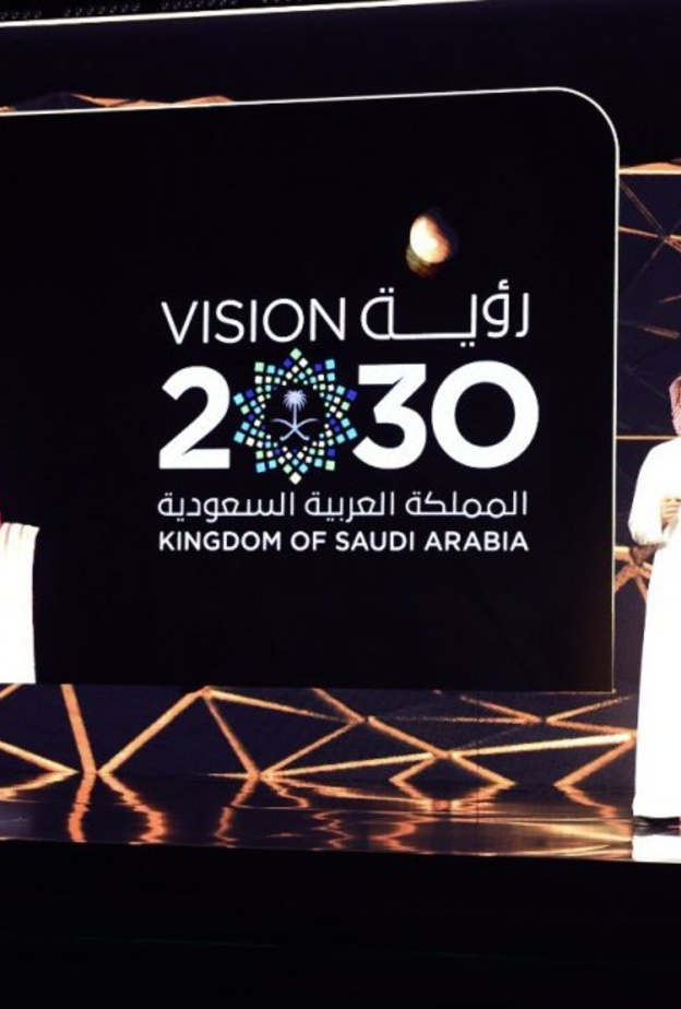 وزير الرياضة يطلق منصة نافس لتراخيص الأندية والاكاديميات والصالات الرياضية - الصورة الرئيسية من حساب وزير الرياضة على تويتر