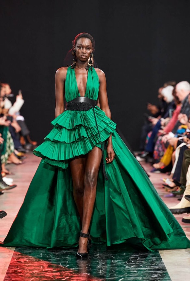  فساتين خطوبة باللون الاخصر @elie saab