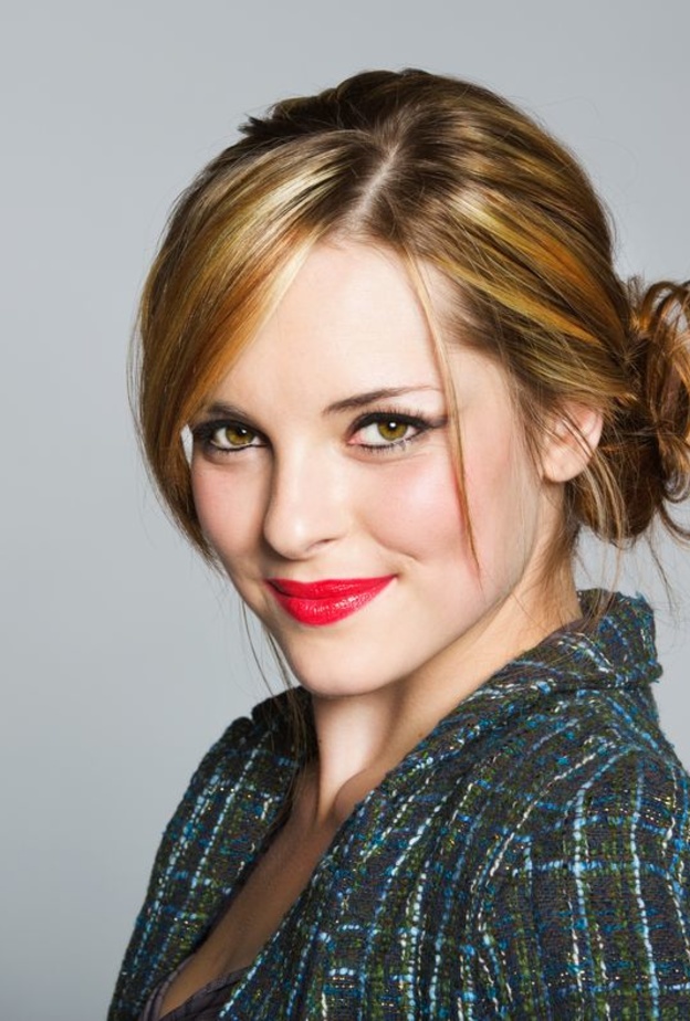 تسريحة شعر الكعكة تناسب الشعر الناعم