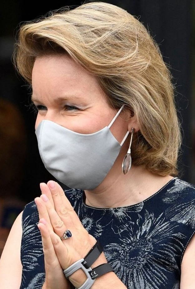 الملكة ماتيلد تزور مختبر تيلمان لعلوم الصيدلة في بايلونفيل