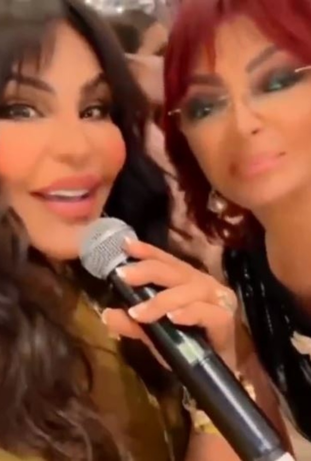 لقطات من فيديوهات نبيلة عبيد واحلام التي نشرتها نبيلة عبيد على حسابها الرسمي على انستجرام