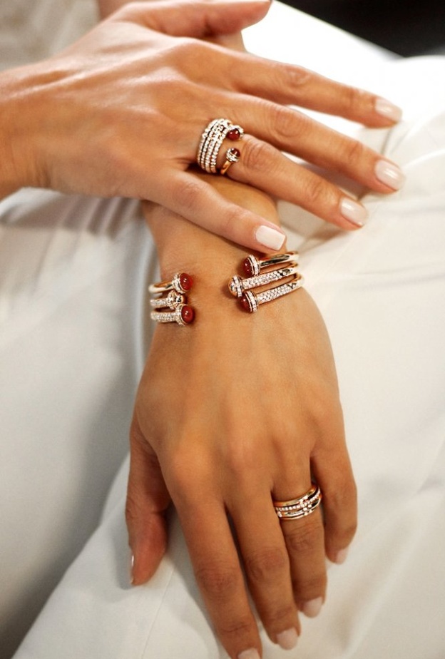 صورة من بياجيه Piaget