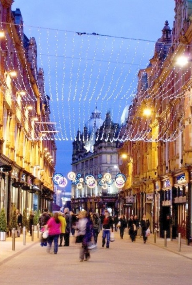  تعرف على أجمل الأماكن السياحية في مدينة ليدز بواسطة Andrew roberts uk