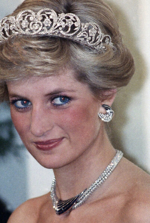 تعرف على سبب إلغاء الاحتفال الكبير لإزاحة الستار عن تمثال الأميرة ديانا