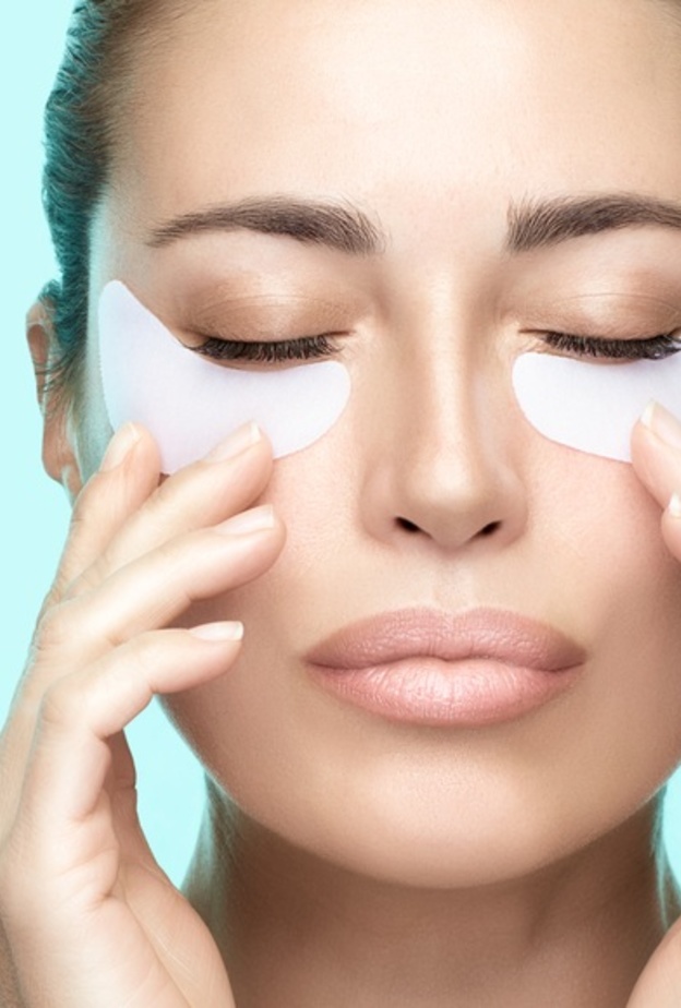  زيت الورد رائع لإزالة الهالات السوداء