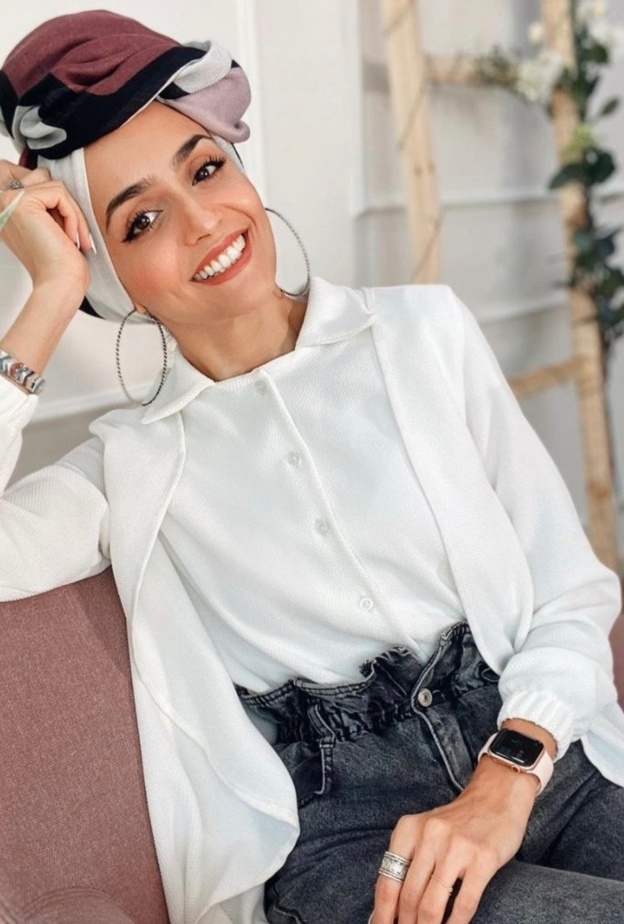  موديلات ملابس محجبات كاجوال مستوحاة من اطلالات غادة عثمان