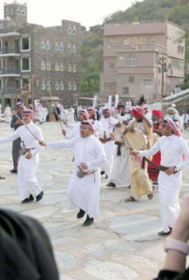 اشتراط التحصين لدخول أي نشاط ابتداء من 1 أغسطس صورة من الشرق الاوسط