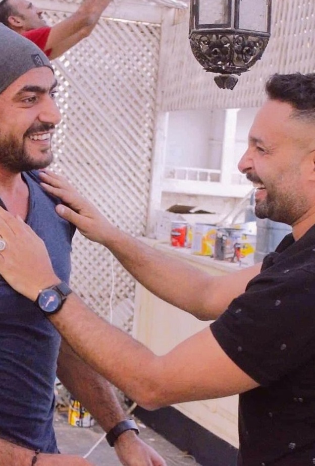 صورة من الحساب الرسمي لوائل عبد العزيز على انستجرام مع احمد العوضي