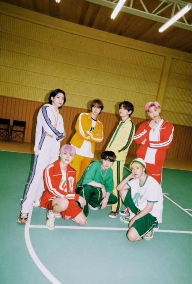 صورة لفرقة BTS من حسابهم الرسمي على انستجرام