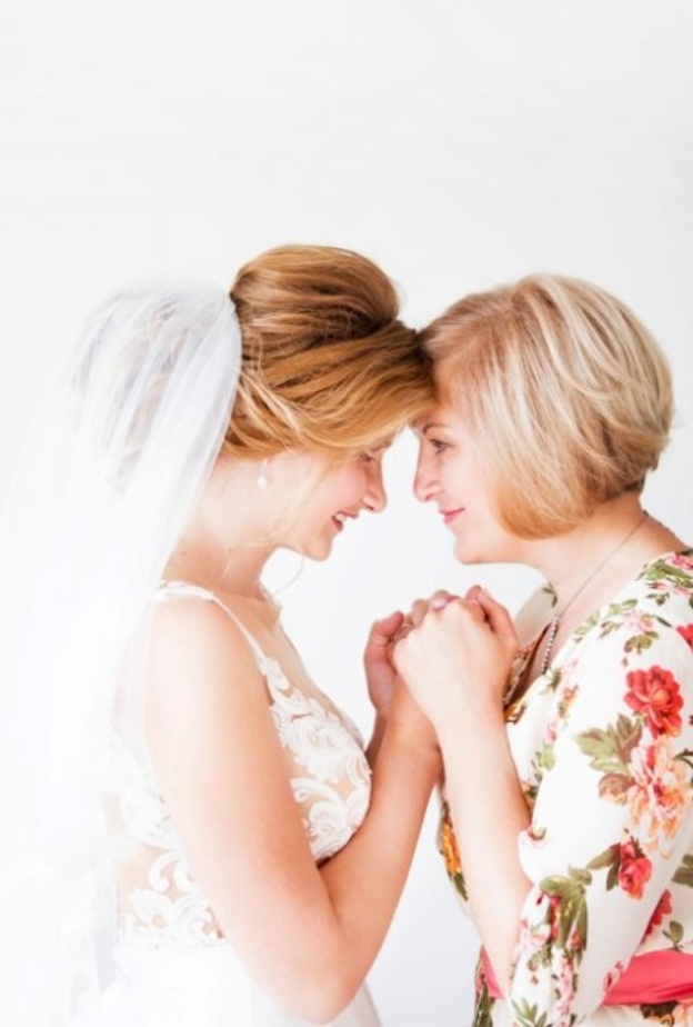 نصائح هامة لاختيار مكياج ناعم لوالدة العروس