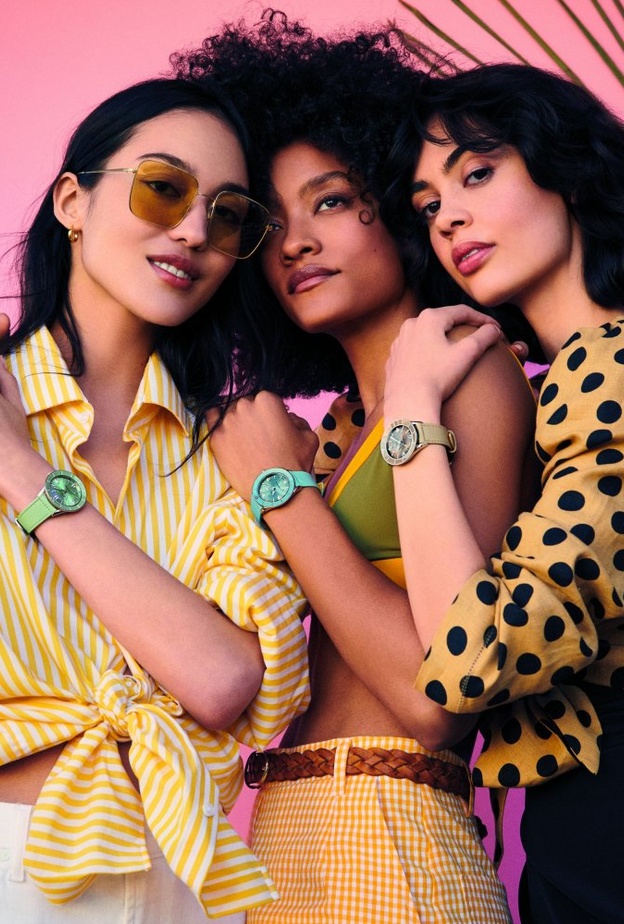 ساعات Superocean Heritage 57 Pastel Paradise من Breitling