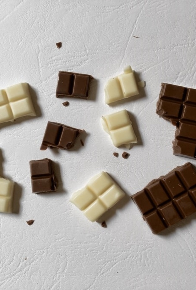 أيهما أفضل الشوكولاته الحلوة أم الشوكولاتة المره