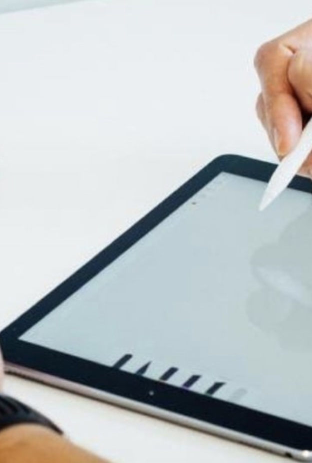  خطة مرحلية جديدة للتحول إلى المناهج الرقمية بدءاً من العام المقبل