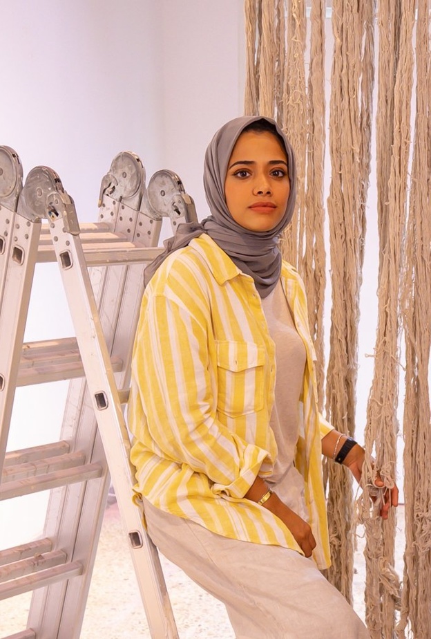 الفنانة الإماراتية عفراء الظاهري