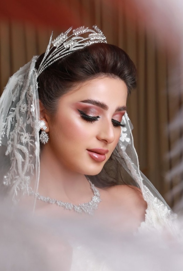 تصوير عروس بكاميرا المصورة أجواد معاش