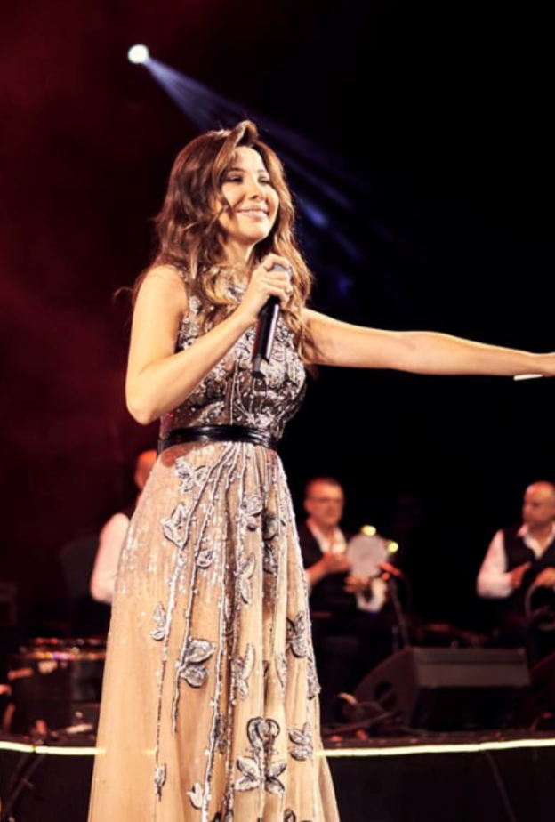 صور نانسي عجرم تخطف الأنظار بإطلالة ساحرة قبل حفلها بالقاهرة- الصورة من انستقرام